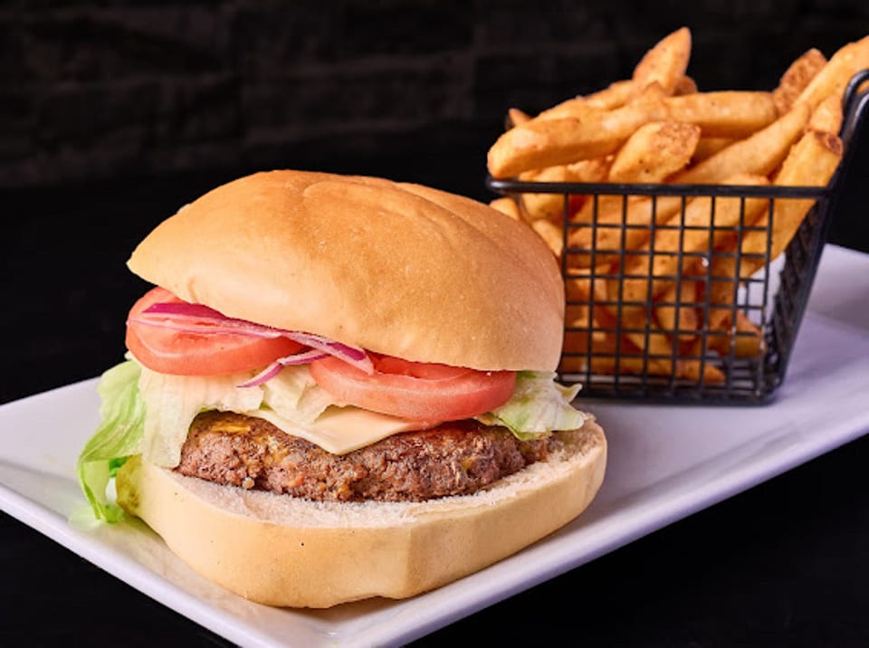 Cheeseburger Deluxe.